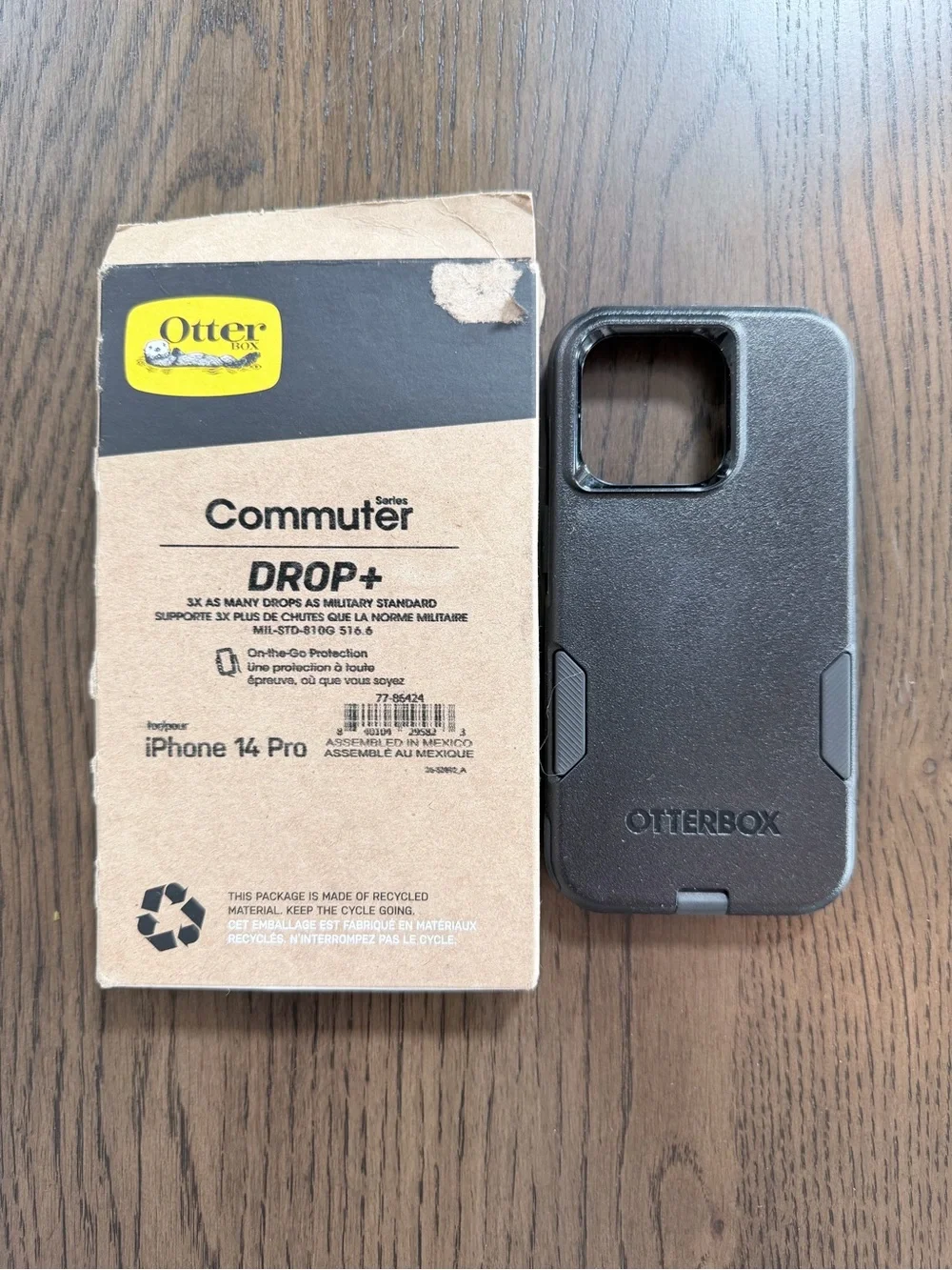 OtterBox iPhone 14 Pro Black textured phone case - Commuter Series